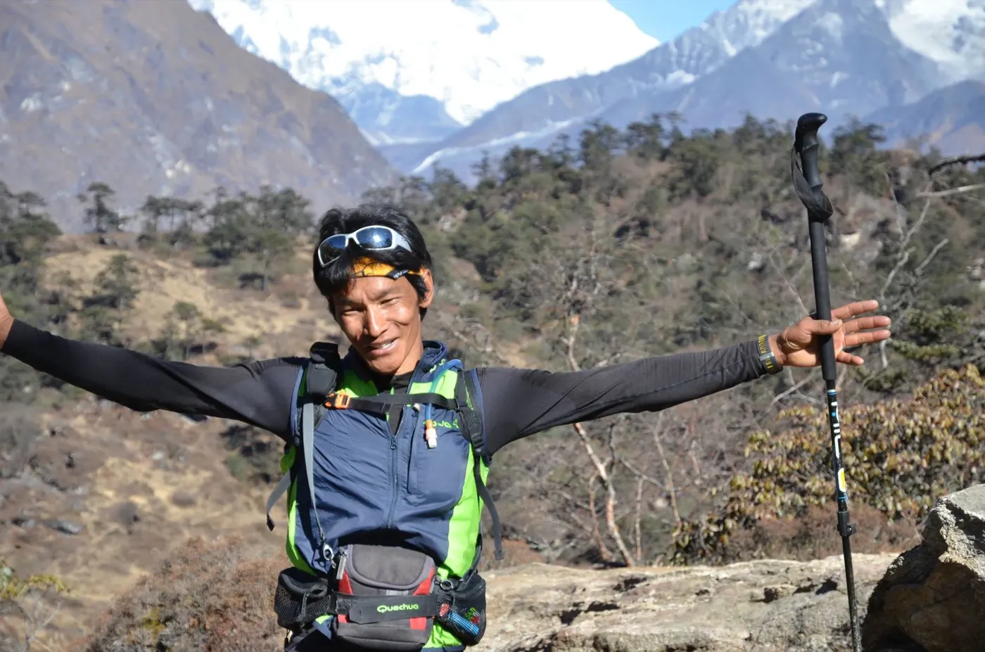 Dawa Dachhiri Sherpa, fondateur de l'association, dans la vallée du Solukumbu